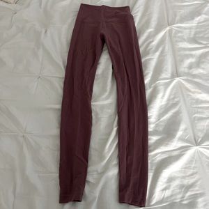 LULULEMON PINK LEGGINGS RARE‼️ not sold in this color anymore!